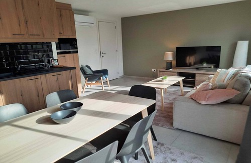 Balen House | Premier Family Villa with Heated Pool & Breakfast Included