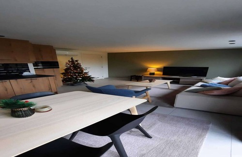 Balen House | Premier Family Villa with Heated Pool & Breakfast Included