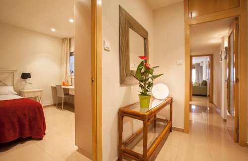 El Camp de l'Arpa del Clot Apartment | Family-Friendly Rosselló Apartment - Rated 9/10 by Guests