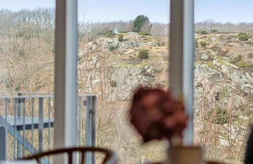 Sandvig House | Rossella: Oceanfront Retreat with Spa & Breakfast Included