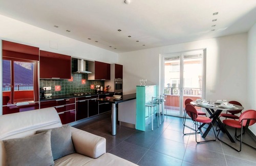 Colonno Apartment | Experience Comfort at Rosso Sunset - Your Home in Como