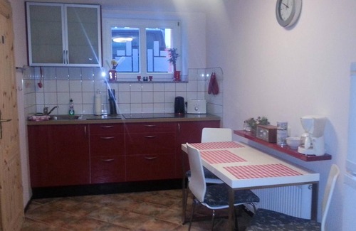 Rostock House | Family-Friendly Rostock Übernachtung with Kitchen Amenities