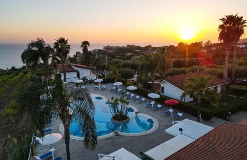 Ricadi Apartment | Experience Rosy Hotel Residence: Oceanfront Bliss Awaits