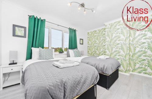 Coatbridge House | Rothesay House: Family-Friendly Retreat in Coatbridge