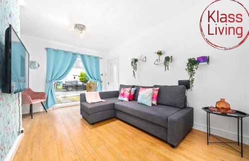 Coatbridge House | Rothesay House: Family-Friendly Retreat in Coatbridge