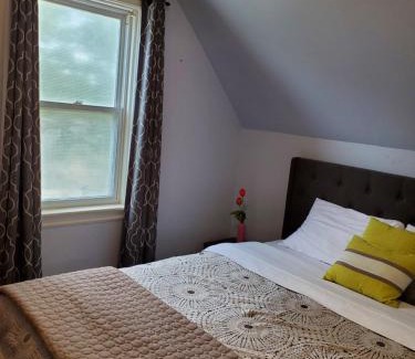 Rothesay Hotel | Cozy Rothesay Motel: Enjoy Breakfast and Relax in a Hot Tub