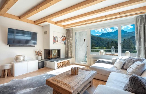 Arosa Apartment | Rothornblick 65: Family-Friendly Spa Retreat in Arosa