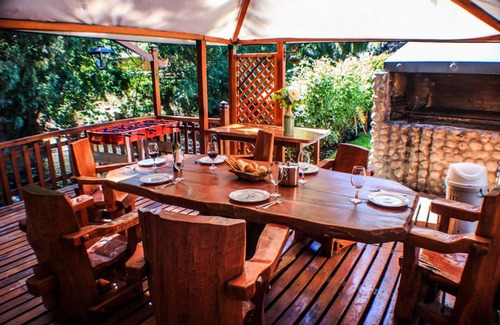 San Martin de los Andes Apartment | Rotui Apart Hotel: Pet-Friendly Stay with Breakfast & Hot Tub