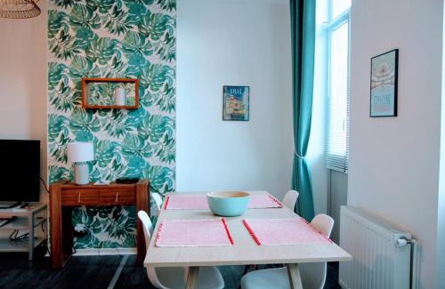 Roubaix Apartment | Comfortable Gite le Ferrum: Close to Museums & Metro