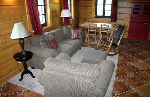Krasna Apartment | Family-Friendly Roubenka: Perfect for Pets and Kids