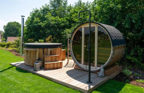 Smetanova Lhota Villa | Oceanfront Retreat at Roubenka Smetanka - Rated 10/10
