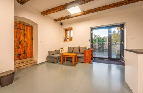 Hazlov House | Roubenka U Babi: Guest Rated 9.5 with Spa & Hot Tub