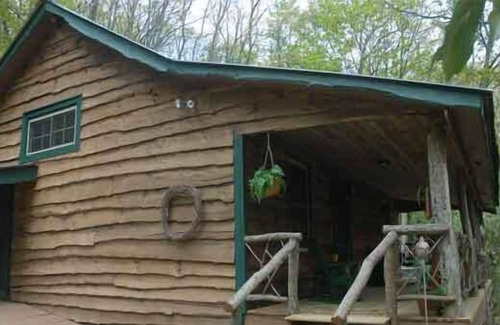 Maggie Valley Cabin | Roughin'it Cabin, Creek & Winter View, Pond, Atv Riding, Pets, Wifi, Secluded