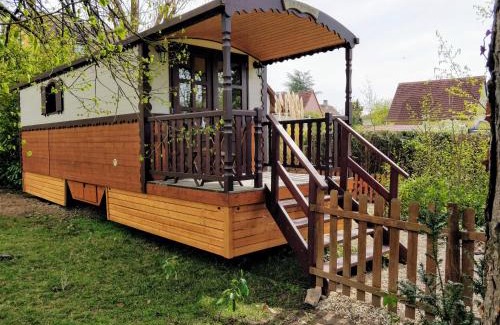 Stockfeld Ski Chalet | Unique Roulotte Comtoise Experience in Strasbourg