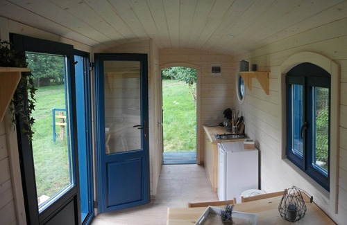 Sainte-Suzanne-and-Chammes House | Cozy Roulotte LOU at the Moulin des Forges with Kitchen