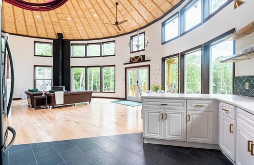 Saugerties House | Round House with Mountain Views & Hot Tub Secluded in the Forest
