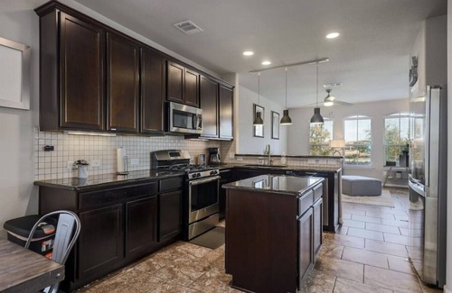 Round Rock House | Round Rock Retreat: Family-Friendly Stay Near Kalahari Resort