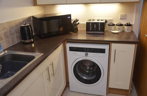 Odcombe Apartment | Tranquil Retreat at Round The Bend in Odcombe Village
