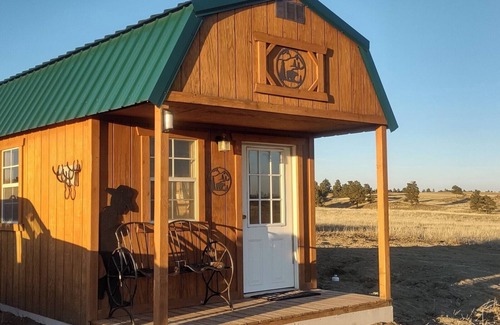 Roundup Cabin | Secluded Roundup Cabin: Cozy Retreat for Families & Pets
