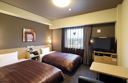Tokai Hotel | Relax at Route Inn Grantia Tokai: Spa & Family-Friendly