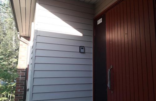 Kemi Apartment | Cozy Row House for 6 with Breakfast and Family-Friendly Perks