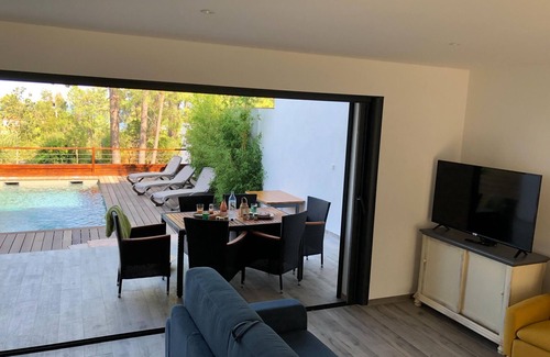 Favone House | Relax at Les Jardins d'Eve with Private Pool & Ocean View