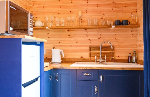 Newton Stewart Cottage | Rowan - a pod that sleeps 4 guests in 2 bedrooms