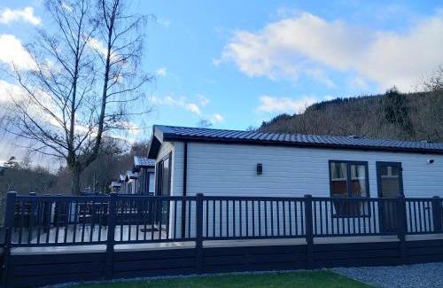 St Fillans House | Discover Pet-Friendly Comfort at Rowan - 4-Star Retreat