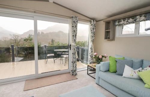 St Fillans House | Discover Pet-Friendly Comfort at Rowan - 4-Star Retreat