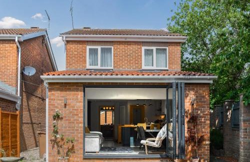 Woodmansey House | Rowan House: Family-Friendly Retreat with 9.3/10 Rating