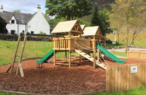Clachaig House | Family-Friendly Rowan Tree Lodge with Excellent 9/10 Rating