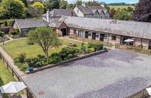 Blandford Forum Cottage | Rowdens Barn: Highly Rated with Pool and Pet-Friendly Amenities