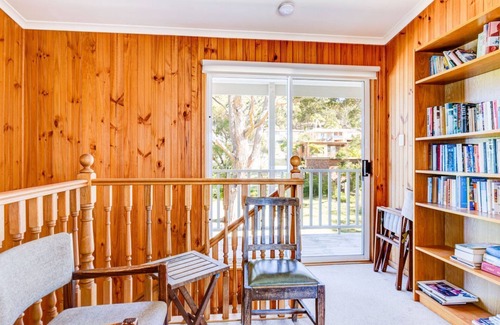 Hyams Beach House | Discover Rowse House at Hyams Beach with Oceanfront Views