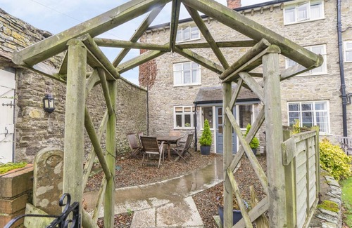 Craven Arms Cottage | Rowton Manor Cottage