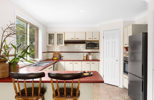 Far Meadow House | Relaxing Retreat at Roxy: Family Comfort & Unique Amenities