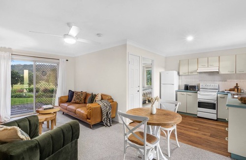 Far Meadow House | Relaxing Retreat at Roxy: Family Comfort & Unique Amenities