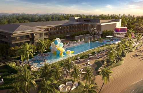 Sematan Apartment | Cozy Roxy Beach Apartment with Pool and Family-Friendly Perks