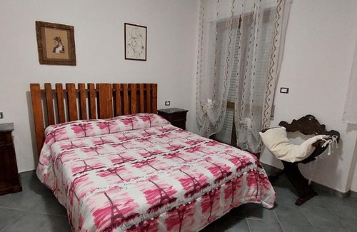 Aprilia Apartment | Inviting Stay at Roxy Camere e Appartamenti with Hot Tub