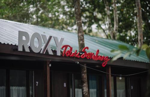 Sematan Cabin | Discover Roxy Telok Serabang: Oceanfront Bliss Awaits