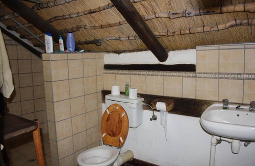 Grootfontein Cabin | Relax at Roy's Rest Camp with Family-Friendly Amenities