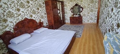 Dushanbe Apartment | Family-Friendly Royal Apartment 2 with Stellar Guest Ratings