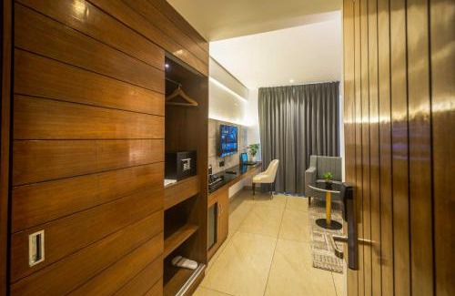 Nagavara Hotel | Discover Royal Ace Boutique Hotel near Manyata Techpark