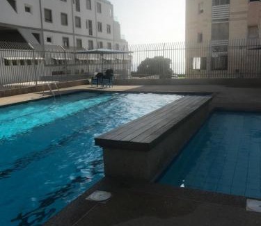 Netanya Apartment | Oceanfront Royal Apartment: Pool & Family-Friendly Stay