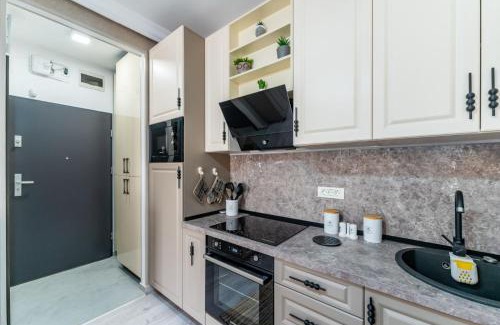 Jibert Apartment | Royal Apartament