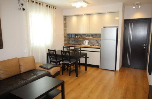 Netanya Apartment | Royal Apartments , Blvd Nitza 8