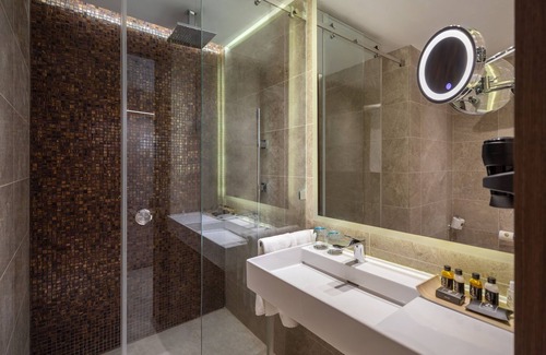 La Marsa Hotel | Relax at Royal ASBU Hotel Tunis with Ocean Views & Spa