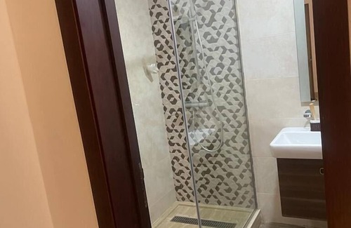 Kumasi Hotel | Discover Royal Basin Resort: Pool, Dining & Family Fun