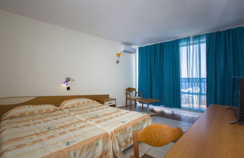 Elenite Resort | Welcome to Royal Bay Hotel – All-Inclusive Family Getaway