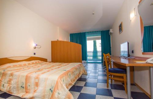 Elenite Hotel | Relax at Royal Bay Hotel - All Inclusive Oceanfront Retreat