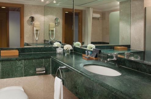 Eilat Hotel | Experience Royal Beach Eilat: A 5-Star Oceanfront Escape